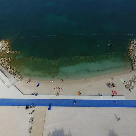 Διαμέρισμα Madis & Free Bikes *